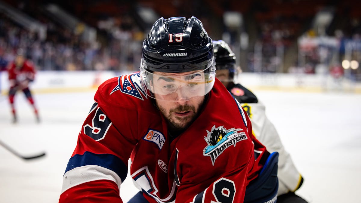 K-WINGS RECEIVE ERIK BRADFORD ON LOAN FROM MONSTERS, CUT THREE PLAYERS