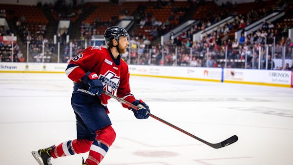 K-WINGS OPEN PRESEASON, FALL TO WALLEYE AT HOME