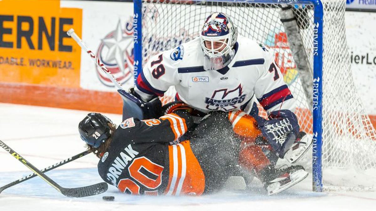 K-WINGS FALL TO KOMETS