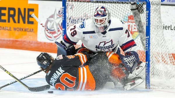 K-WINGS FALL TO KOMETS