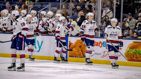 K-WINGS THROTTLE GROWLERS IN RUBBER MATCH 6-3