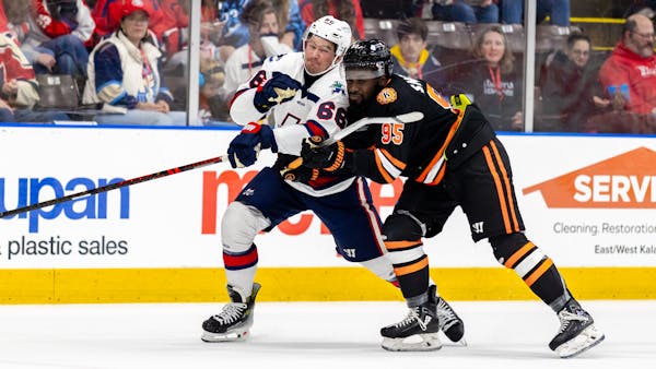 K-WINGS ROAR BACK IN HOME OPENER, KOMETS PREVAIL