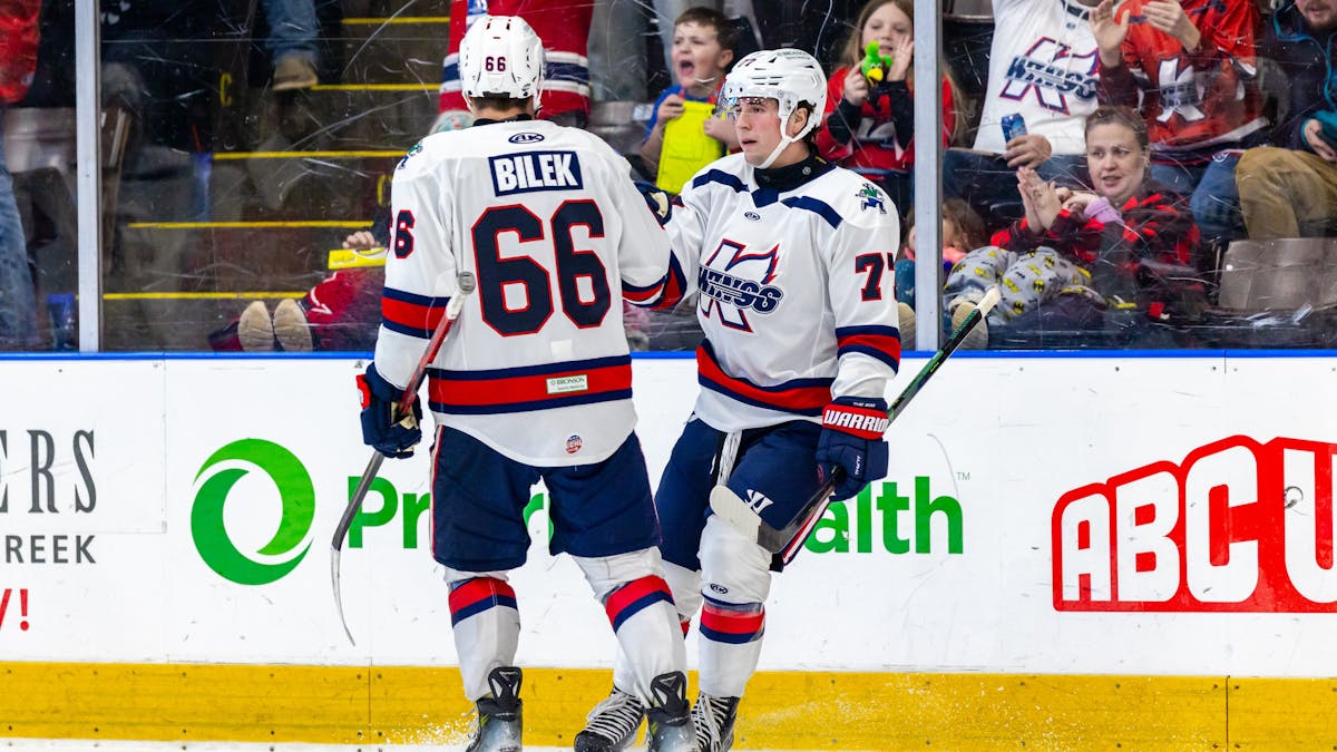 K-WINGS FALL VERSUS CYCLONES SATURDAY