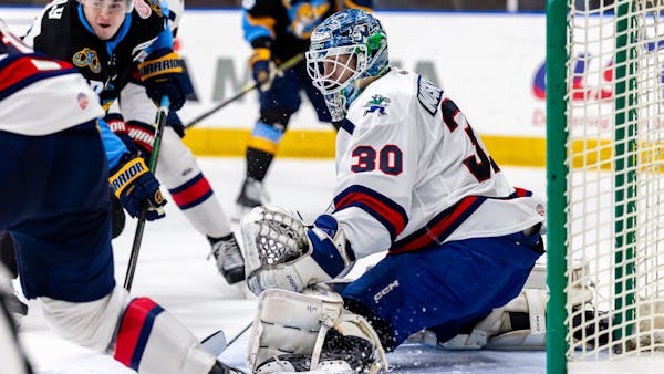 K-WINGS DROP PACKED HOUSE NYE TILT WITH WALLEYE