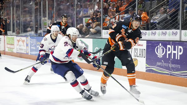 K-WINGS START HOT, KOMETS RESPOND FRIDAY