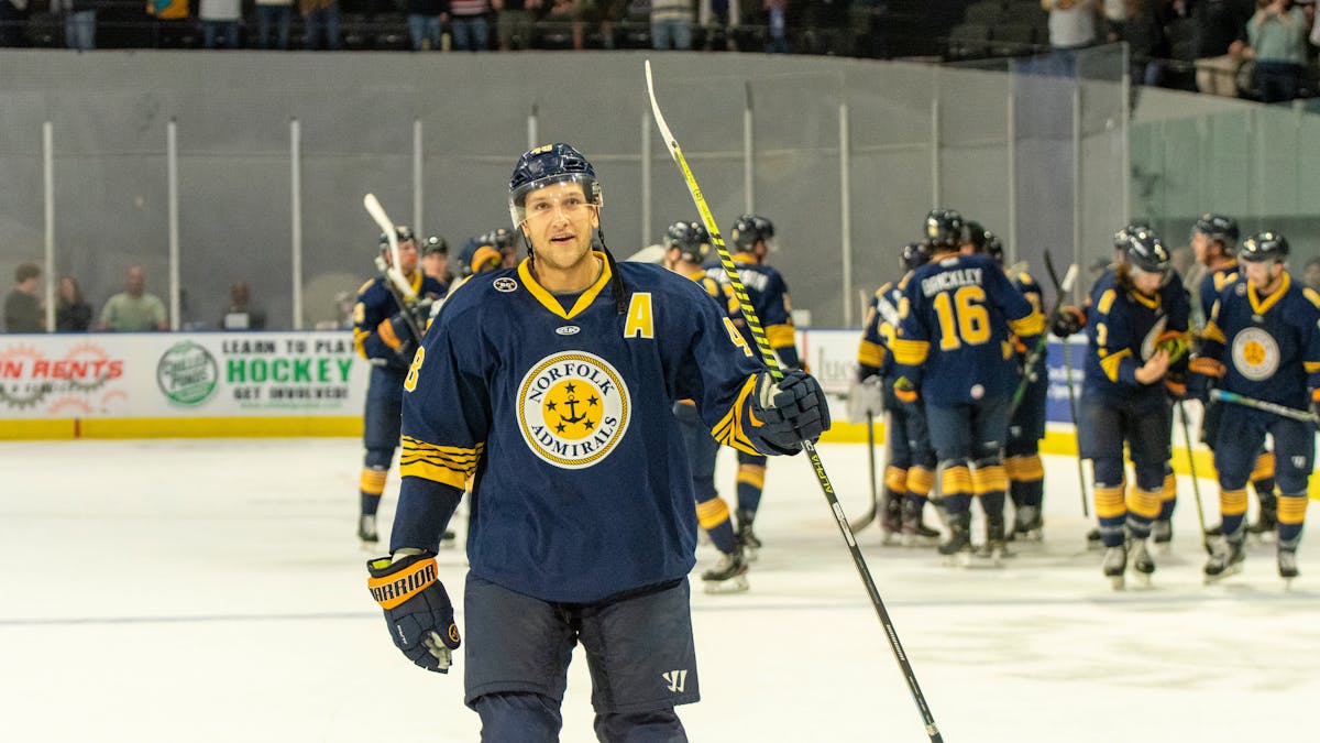 K-WINGS ACQUIRE ENFORCER COLLINS FROM ADMIRALS