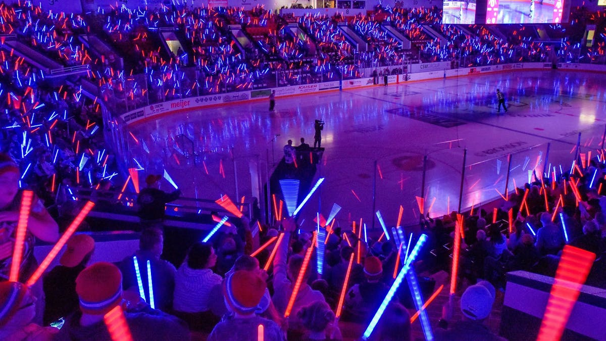 K-WINGS TAKE 3 OF 4, STAR WARS NIGHT ON SATURDAY