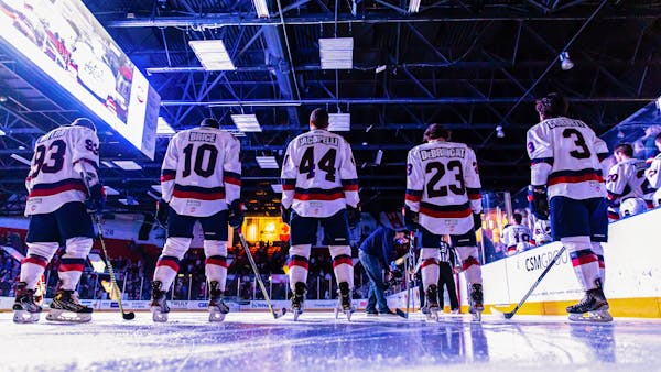 K-WINGS PREPARE FOR TRIP TO CORALVILLE