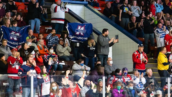 K-WINGS BEAT RAILERS TWICE ON THE ROAD, FOCUS SHIFTED TO WHEELING AND PINK ICE GAME