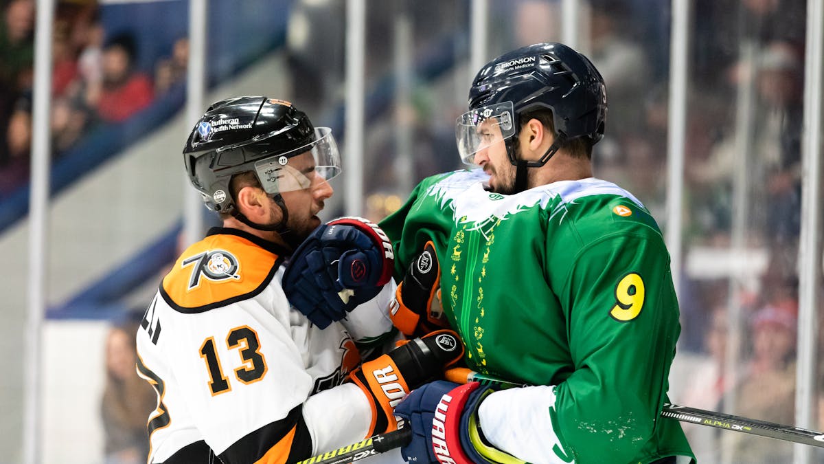 WILD THIRD PERIOD DOWNS K-WINGS