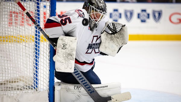 K-WINGS CHASE EARLY LEAD, FALL TO NAILERS AT HOME