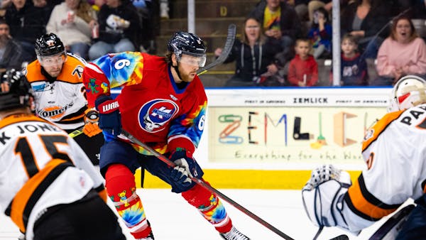 K-WINGS LOSE TO KOMETS IN FRONT OF HOME SELLOUT CROWD