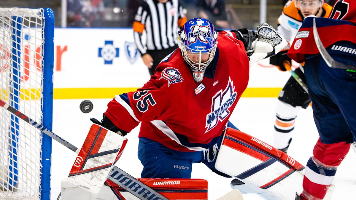 K-WINGS BEAT KOMETS, KEEP PACE IN CENTRAL