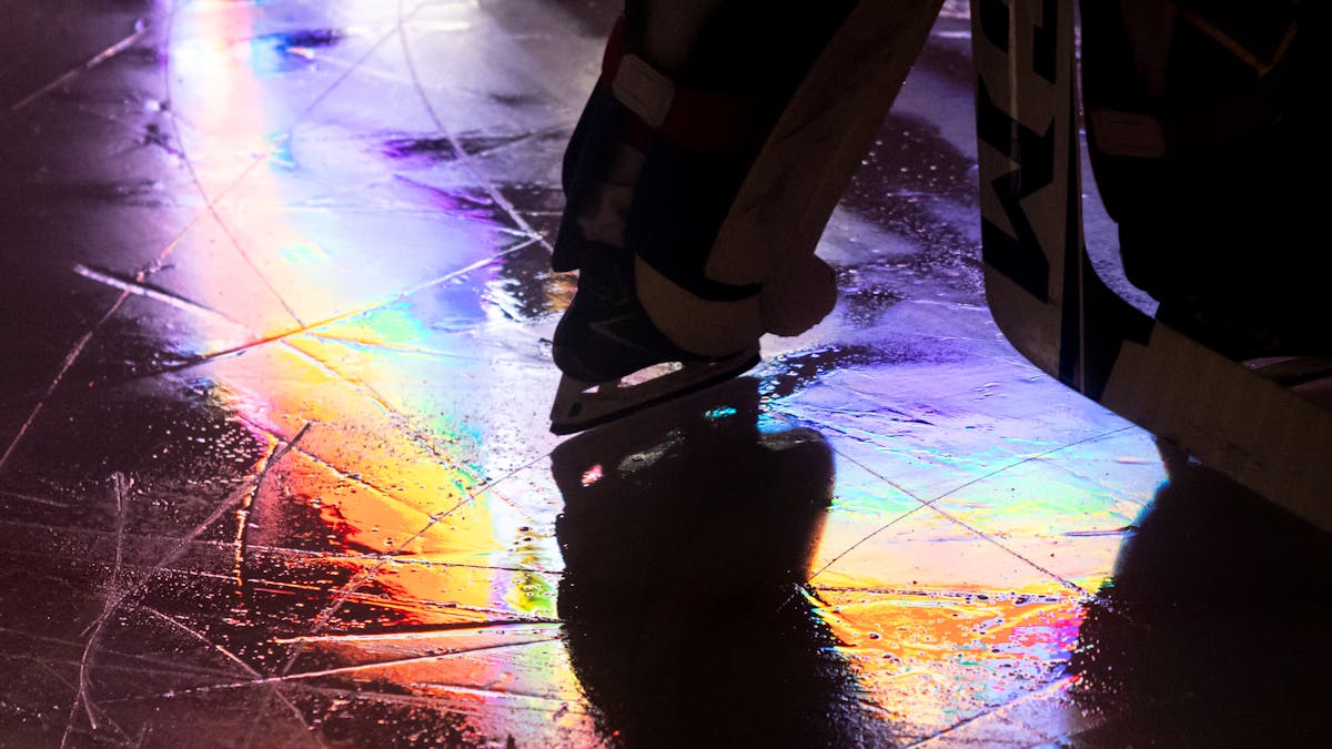 KALAMAZOO TAKES PTS IN 7 OF 9, PREPS ALZHEIMER’S AWARENESS INSIDE PAIR AT HOME