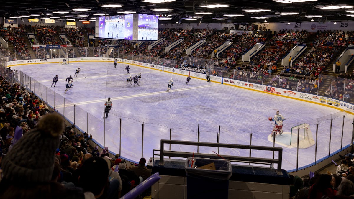 LAVENDER ICE HOSTS 4,964, BACK ON ROAD THIS WEEK