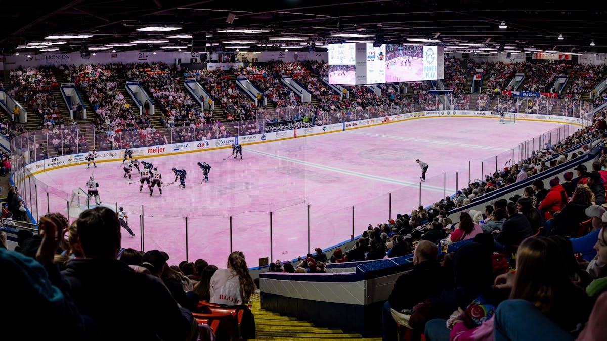 KALAMAZOO HOSTS 10K FOR PINK ICE WEEKEND &amp; 269 NIGHT IS THIS WEDNESDAY