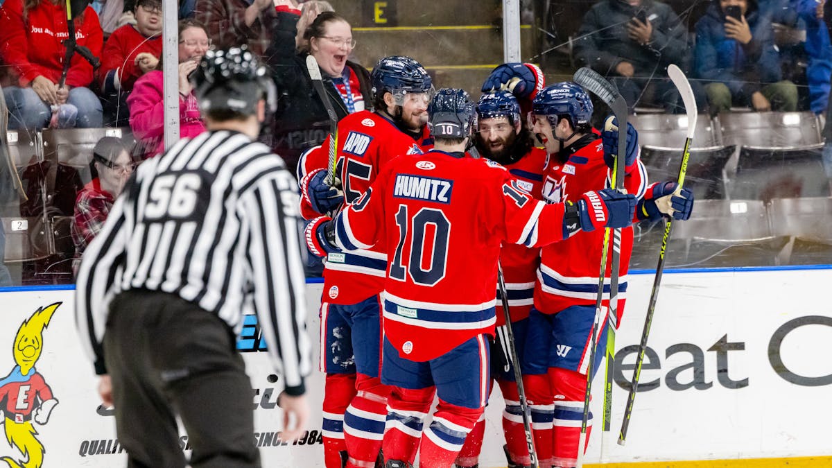 K-WINGS POWER UP &amp; BEAT ROYALS WEDNESDAY