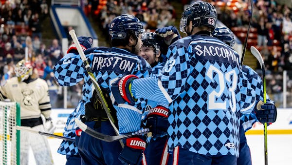 K-WINGS TOP HEARTLANDERS IN SHOOTOUT