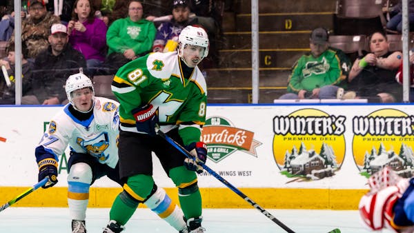 K-WINGS THRILL 5,328 ON GREEN ICE, FALL TO WALLEYE IN SHOOTOUT