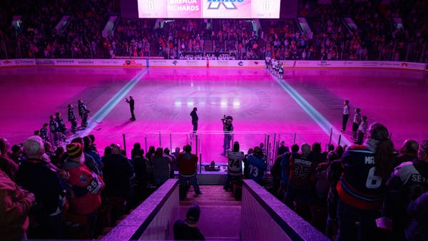 K-WINGS HEAT UP FOR HOME TRIO &amp; PINK ICE SATURDAY